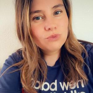 Julie37_ MYM