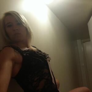 Julie_19 MYM