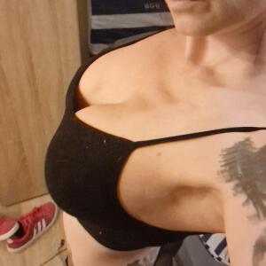 Julievalmontxxx MYM