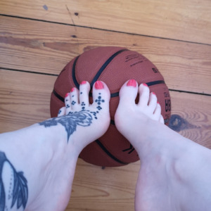 Kassie_feet MYM