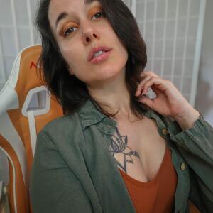 Kiara-femdom MYM