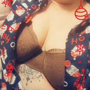 Kiky_curvy28 MYM