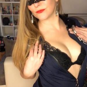 Kinky_vicky MYM