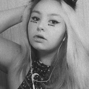 Kitty_2903 MYM