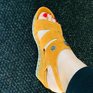 Kiwi_feet_love2you MYM