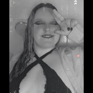Kxssmyass_ MYM