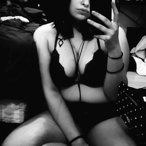 Kxssmyass_ MYM