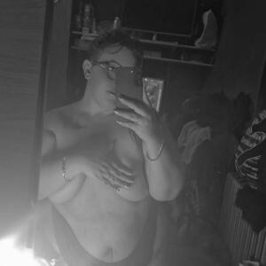 Kxssmyass_ MYM