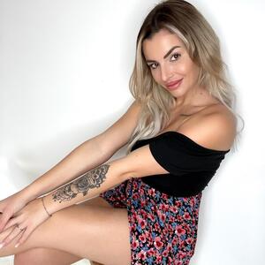 La-petite-frenchie- MYM