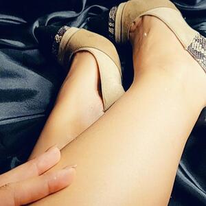 Lady_feetastick MYM