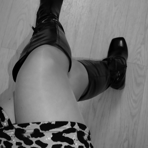 Lady_m87 MYM