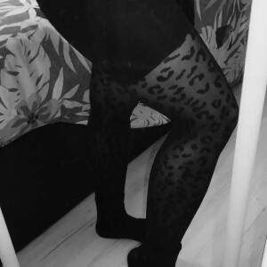 Lady_m87 MYM