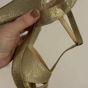 Lady_pleasureFeet MYM