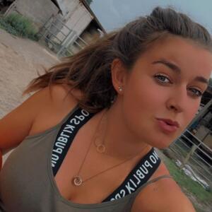 Lagricultrice_mym_fans_ MYM