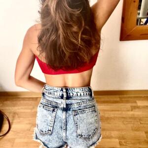 Lajoliepeachdeslandes MYM