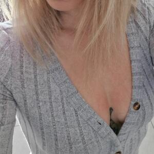 Lanie63 MYM