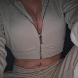 Lanie63 MYM