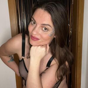 Laras_secret MYM