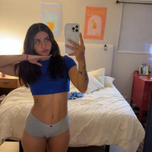 Larasvc MYM