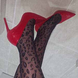 Latika_feetgirl00 MYM