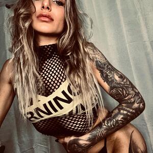 Laura_inked MYM