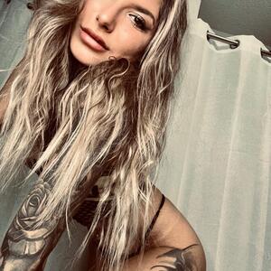 Laura_inked MYM