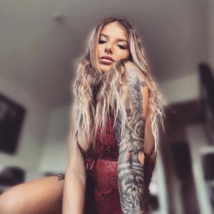 Laura_inked MYM