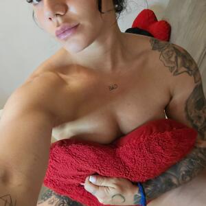 Laura_lara MYM