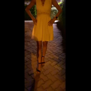 Laura_milf_nude_sexy MYM