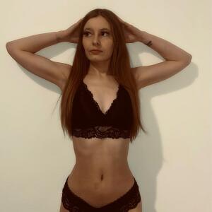 Laura_officiel MYM