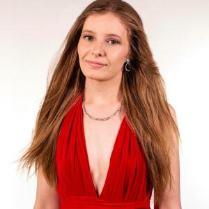 Laura_officiel MYM