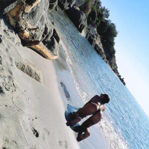Laura_x MYM