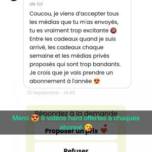 Laura_x MYM