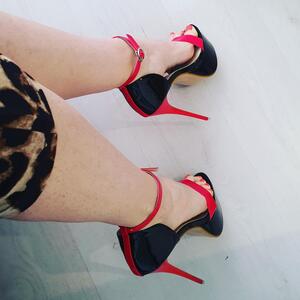 Lauras_hot_secret MYM