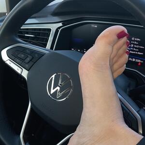 Lea255_pieds_feetlovers MYM
