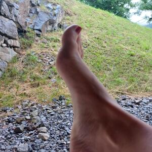 Lea255_pieds_feetlovers MYM