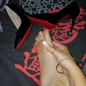 Lea255_pieds_feetlovers MYM