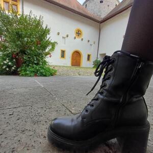Lea255_pieds_feetlovers MYM
