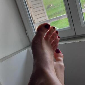 Lea255_pieds_feetlovers MYM