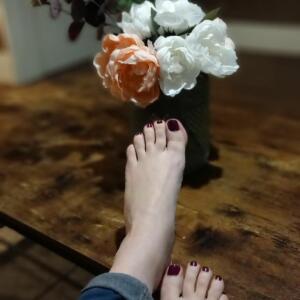 Lea255_pieds_feetlovers MYM