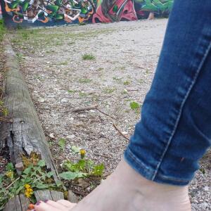 Lea255_pieds_feetlovers MYM