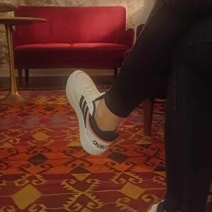 Lea255_pieds_feetlovers MYM