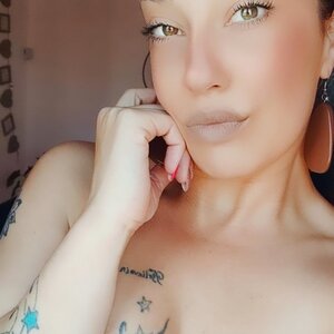 Leeana MYM