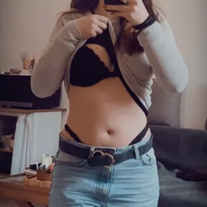 Lenaaamodel MYM