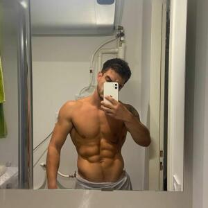 Leoo_c MYM