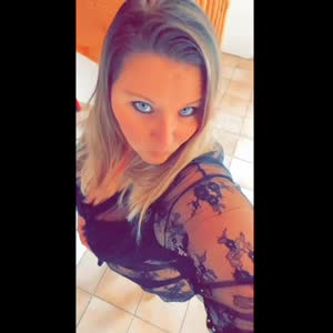 Les_dessous_deme MYM