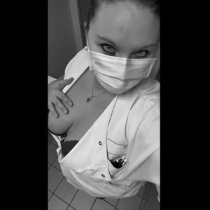 Les_dessous_deme MYM