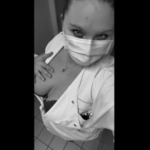 Les_dessous_deme MYM