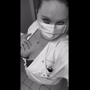 Les_dessous_deme MYM