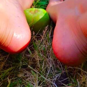 Les_merveilleux_pieds_d_alix MYM